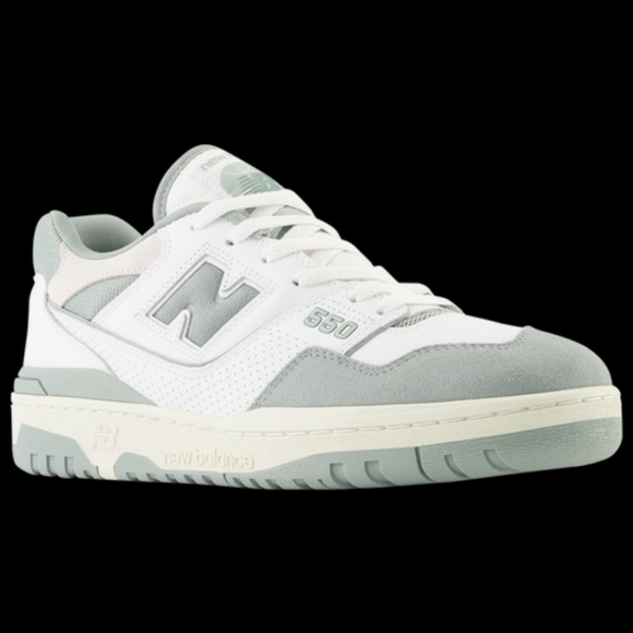 New Balance 550 - Picture 1 of 8